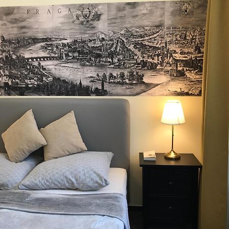 Light Rooms Prague Bilik gambar