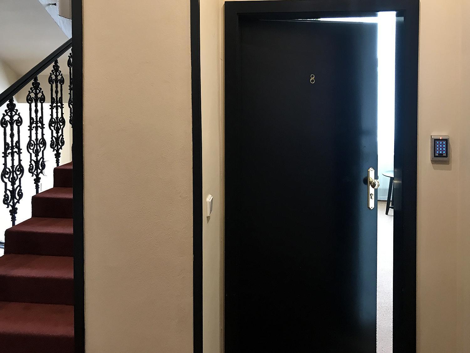 Light Rooms Prague Bilik gambar
