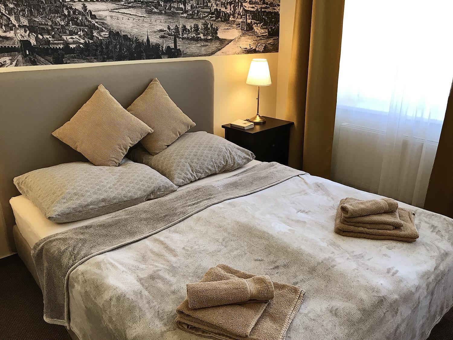 Light Rooms Prague Bilik gambar